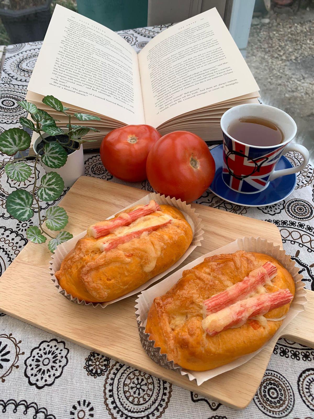 Seafood Stick Bun (2 pcs)