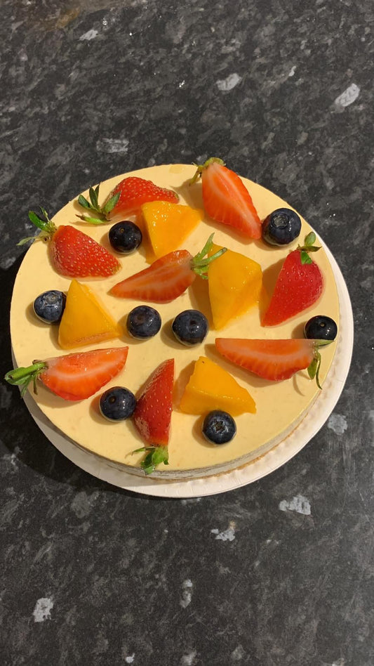 8" Mango Cheese Cake with Mixed Fruit